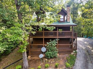 1024 Ravens Ford Way, Sevierville, TN 37876