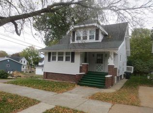 522 4th St, Reedsburg, WI 53959