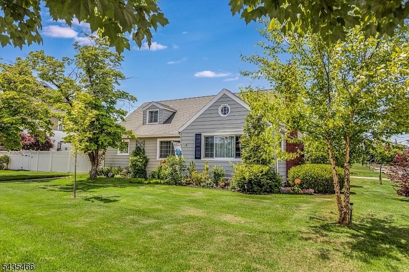 1st image of 98 Totowa Rd