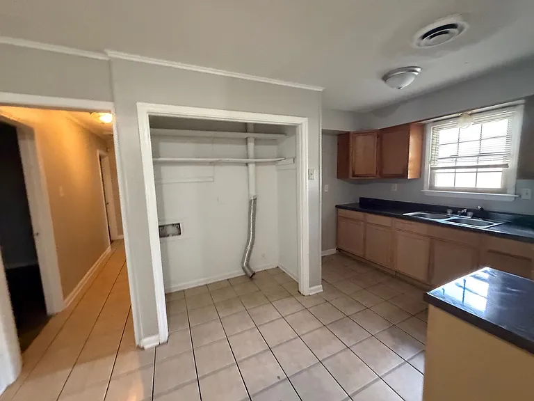 2780 Birchfield Cv — Photo 49