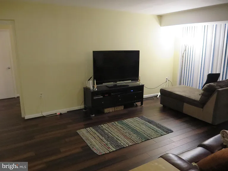 1413 Northgate Sq #1C — Photo 8