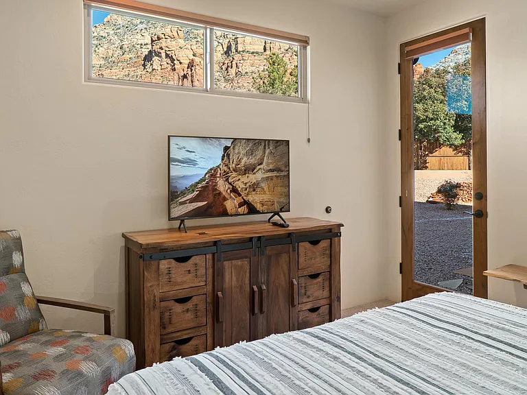 2370 Lariat Rd — Photo 27