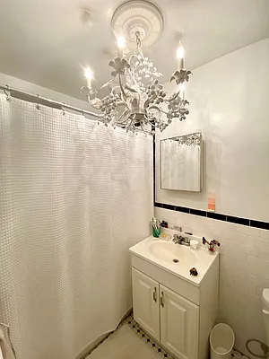 Rented by Douglas Elliman | media 14