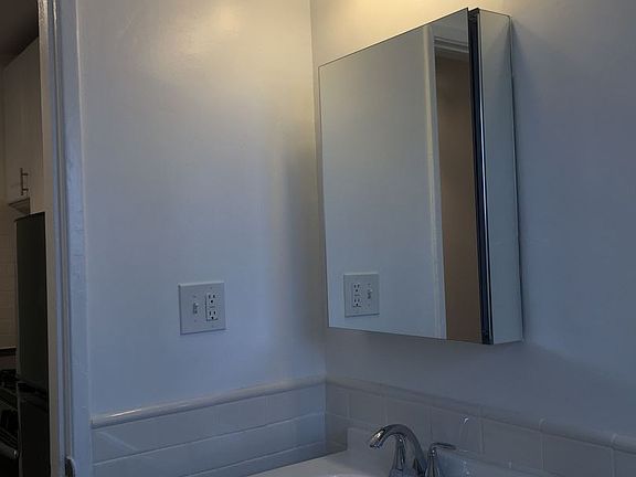 5th image of 1001 N Ogden Dr APT 17A