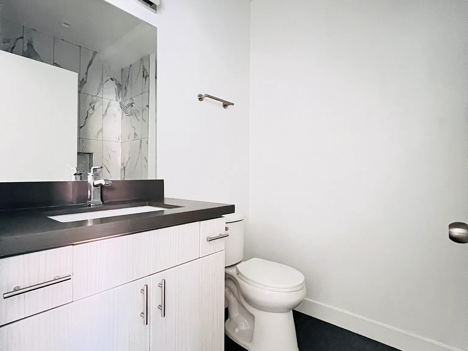 4 bed, 4.5 bath, $4,500 — Photo 4