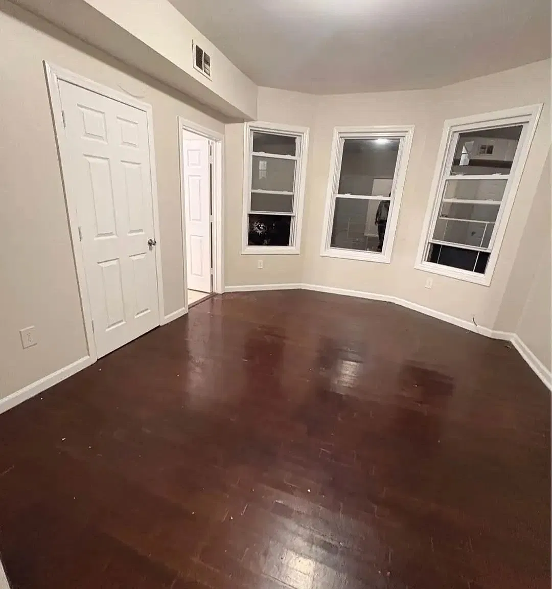 4 bed, 1200 sqft, $2,450 — Photo 4