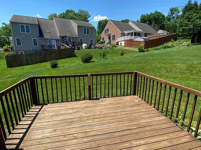 472 Hillside Dr — Photo 4