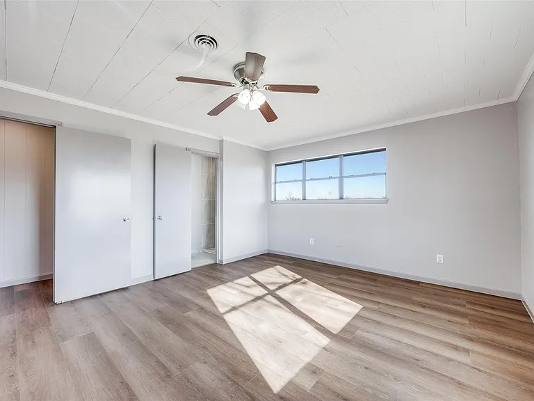 226 Glen Meadows Dr — Photo 18