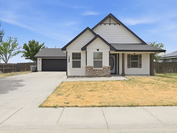 1295 N Blossom Ave, Mountain Home, ID