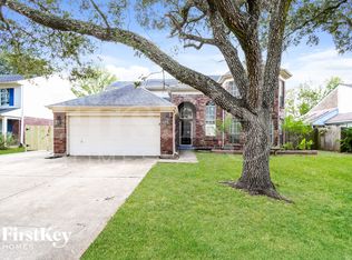 5306 Spring Branch Dr, Pearland, TX 77584