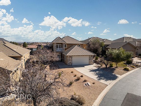 3rd image of 221 N Emeraud Dr #13