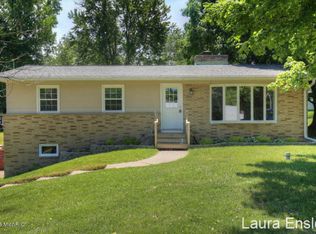 854 Ten Mile Rd NE, Comstock Park, MI 49321