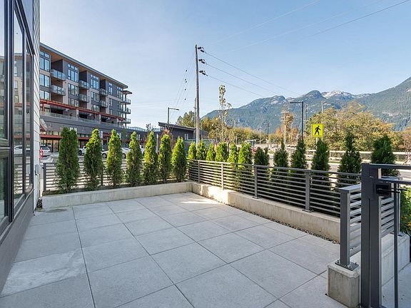 2nd image of 1502 Scott Cres #101