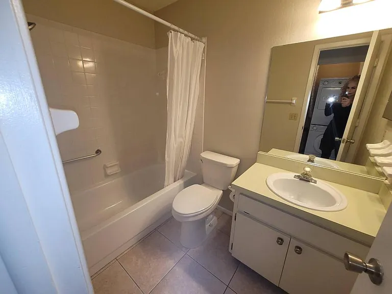 2932 Stillwell Ct — Photo 8