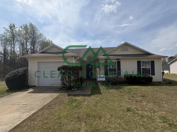 Modern Updates! 4 Bed/2 bath Single Family Home!, 204 Cypress Cove Ct, Greenville, SC 29611