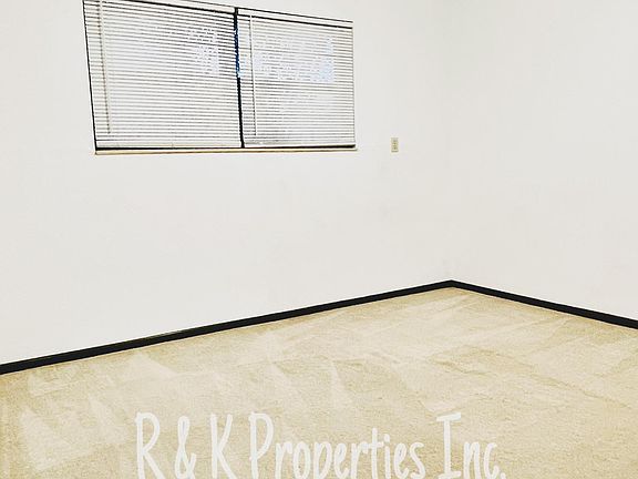 2nd image of 203 SE South Ave #203C