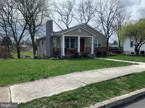 348 G St, Carlisle, PA 17013