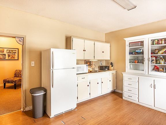 Unit 1 Upper Kitchen