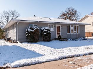 512 15th St NE, Rochester, MN 55906