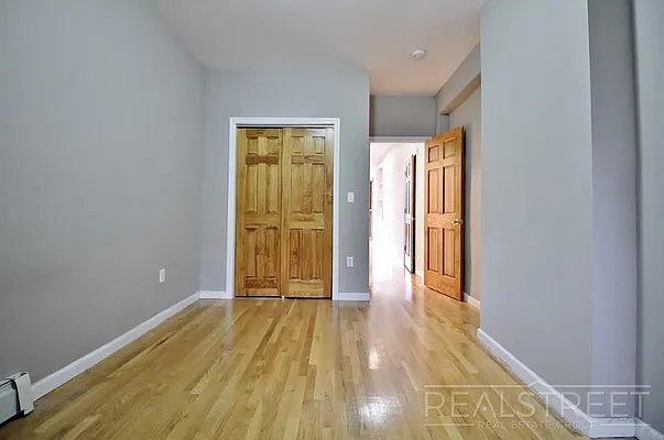 Rented by Real Street Inc | media 6