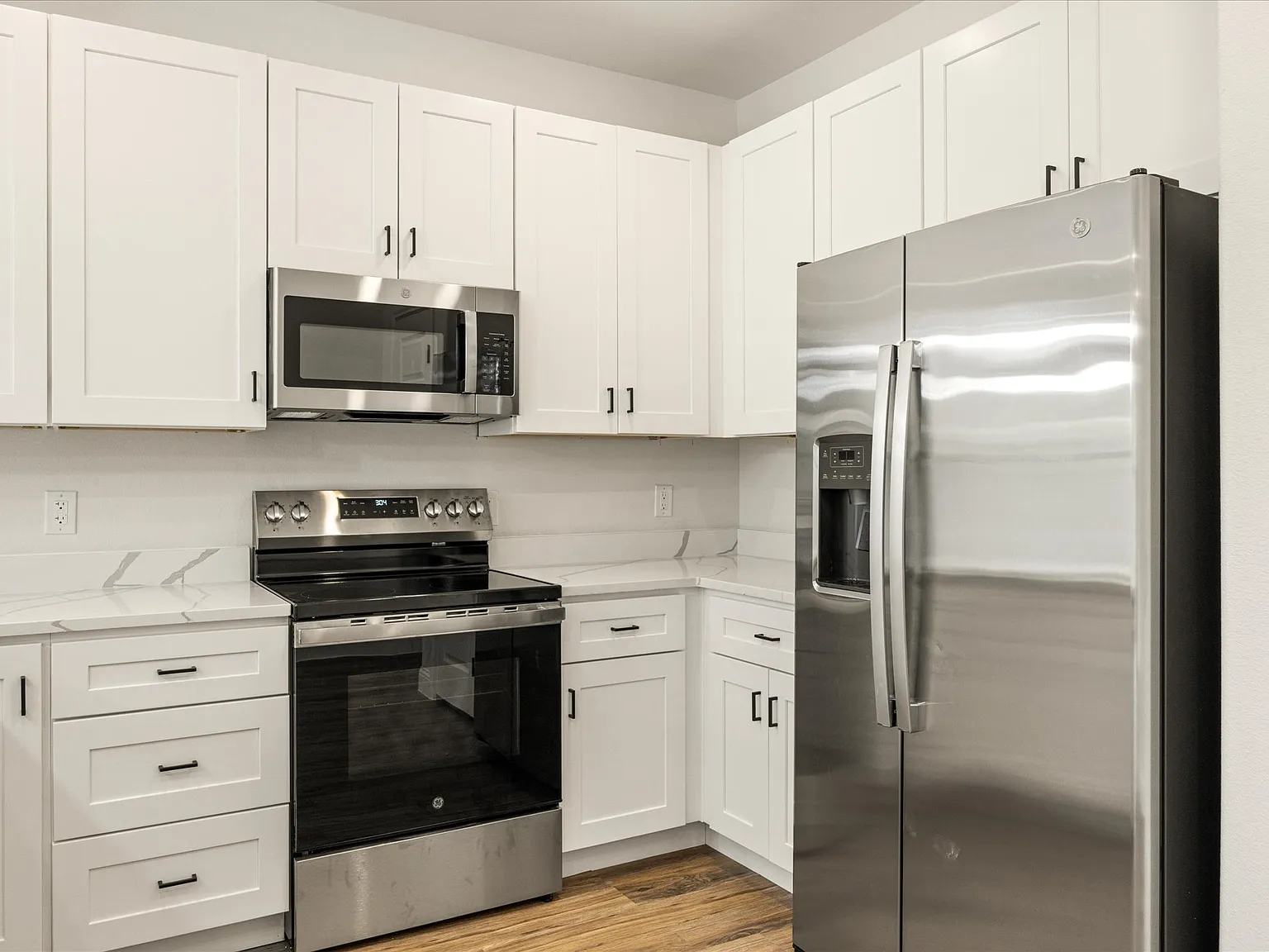 3 bed, 1443 sqft, $2,000 — Photo 4