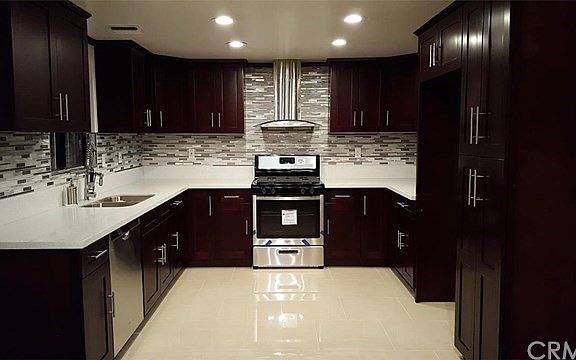 Gorgeous brand new kitchen