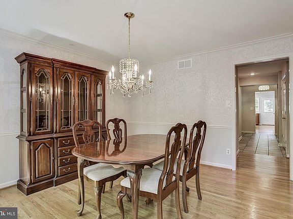 4th image of 120 Sunnymeadow Ln