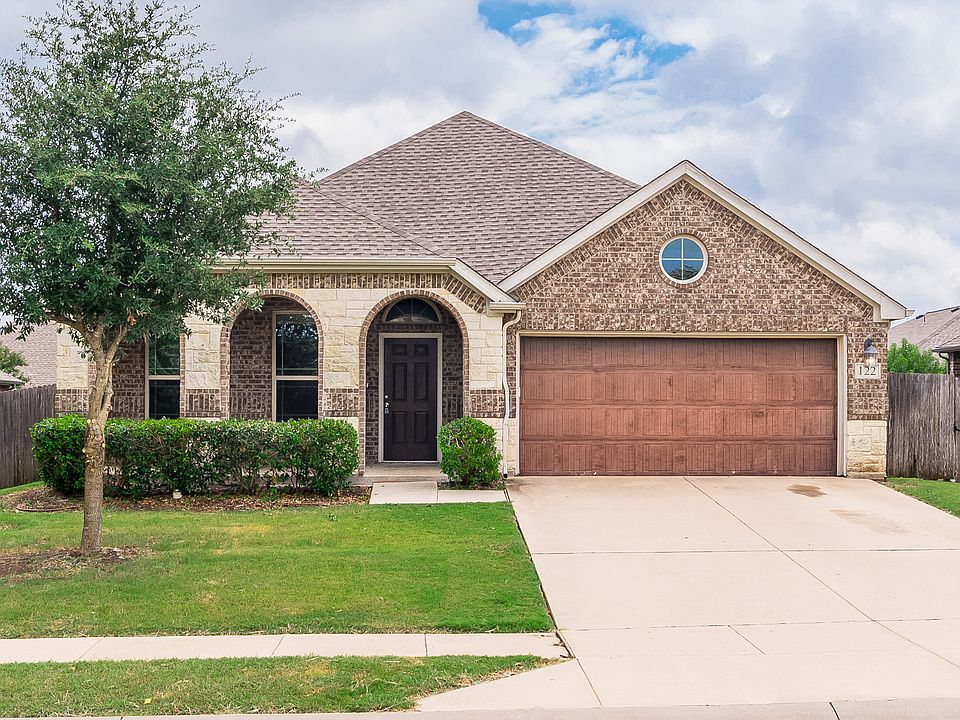 1st image of 122 Eagle Feather Dr