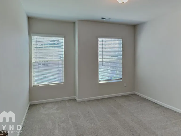 215 Grove Gate Ln #- — Photo 13