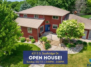 4513 S Southridge Dr, Sioux Falls, SD 57105