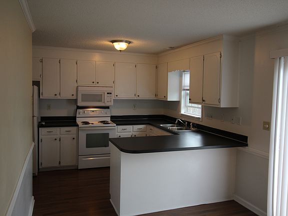 5th image of 3939 Sss 6 Sterling Pointe Dr