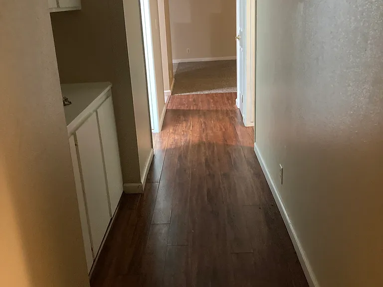 2385 Fernwood Dr — Photo 9
