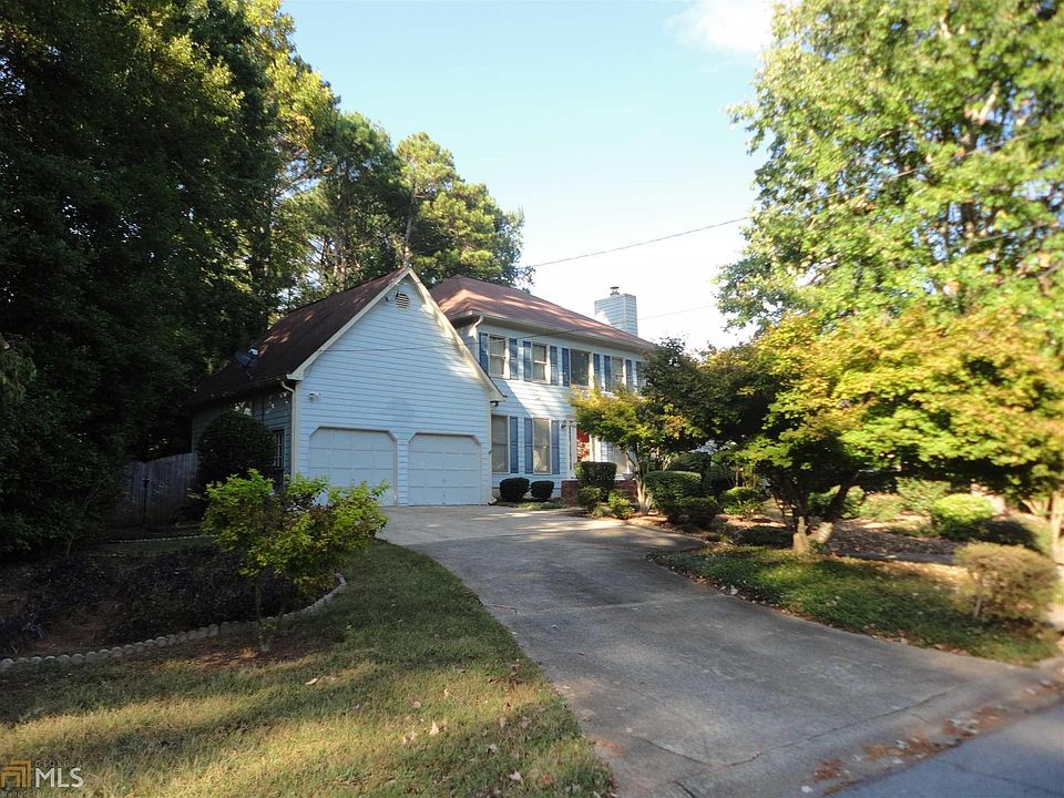 1st image of 875 Arlington Dr