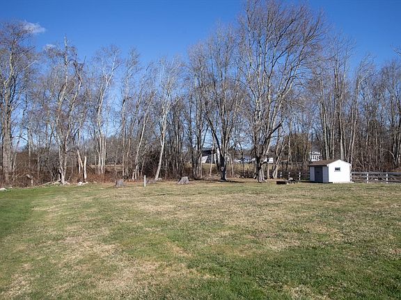 5th image of 350 Gifford Rd