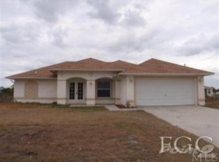 927 Dobbins St E, Lehigh Acres, FL 33974