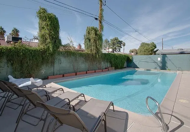 2312 San Jose Ave