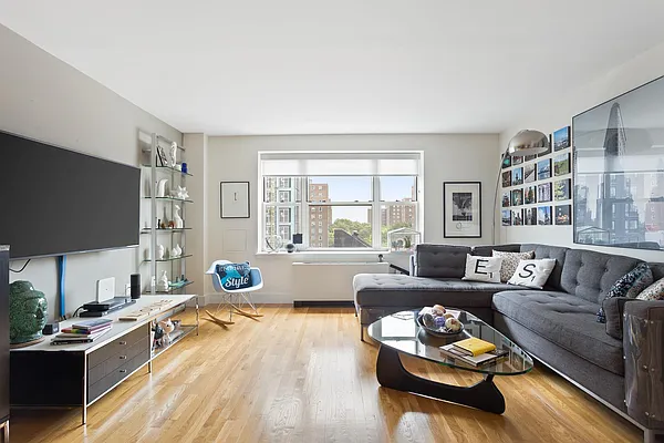 Sold by Bohemia Realty Group | media 1