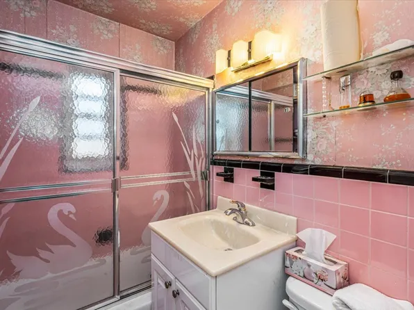 144-55 Melbourne Avenue image 10 of 18