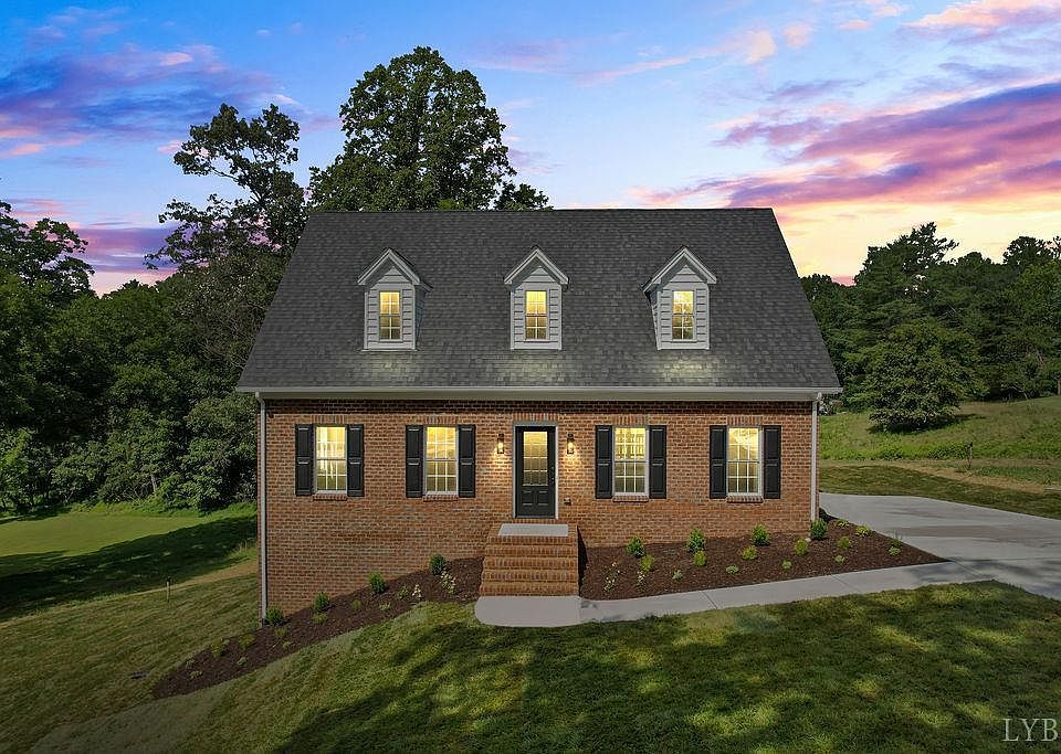 1st image of 1705 Spottswood Pl