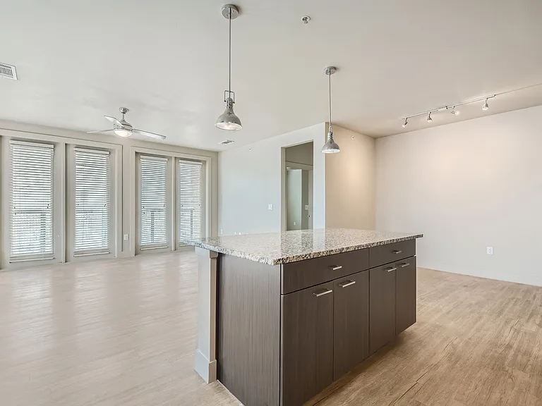 The Lucas Apartments — Photo 8