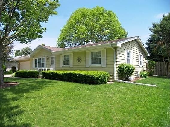 2nd image of 2302 N Harmony Dr
