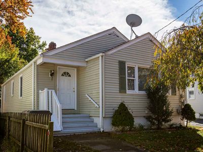 214 Highland Street, West Haven, CT, 06516