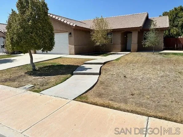 1281 F Pedroza St, Calexico, CA 92231