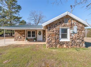 7901 White Oak Rd, Mulberry, AR 72947