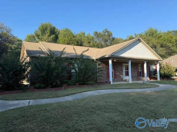 242 Turtle Creek Dr, Huntsville, AL 35806