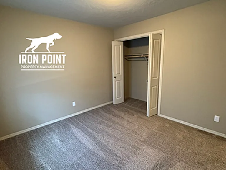 16560 N Profit Cir — Photo 18