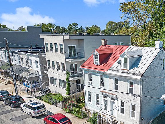 3rd image of 129 E Phil Ellena St