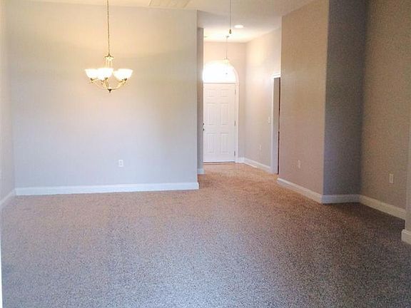 3rd image of 617 Elfin Ct