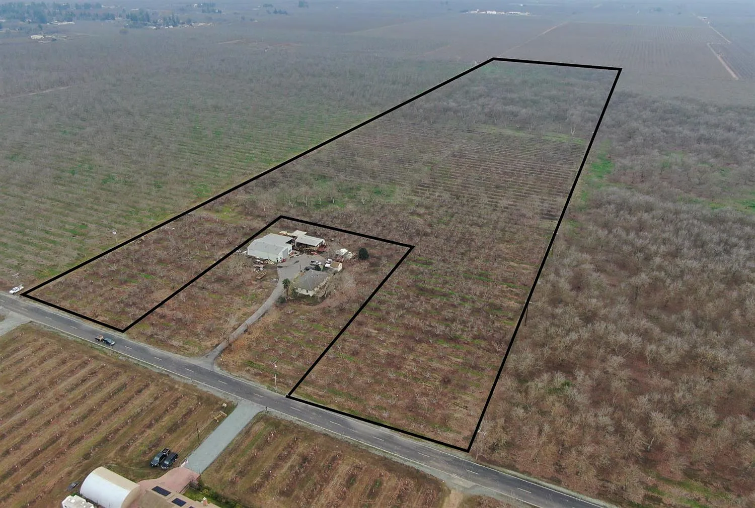 16042 E Baker Rd photo 1