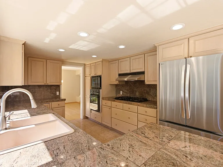 7175 Cahen Dr — Photo 14